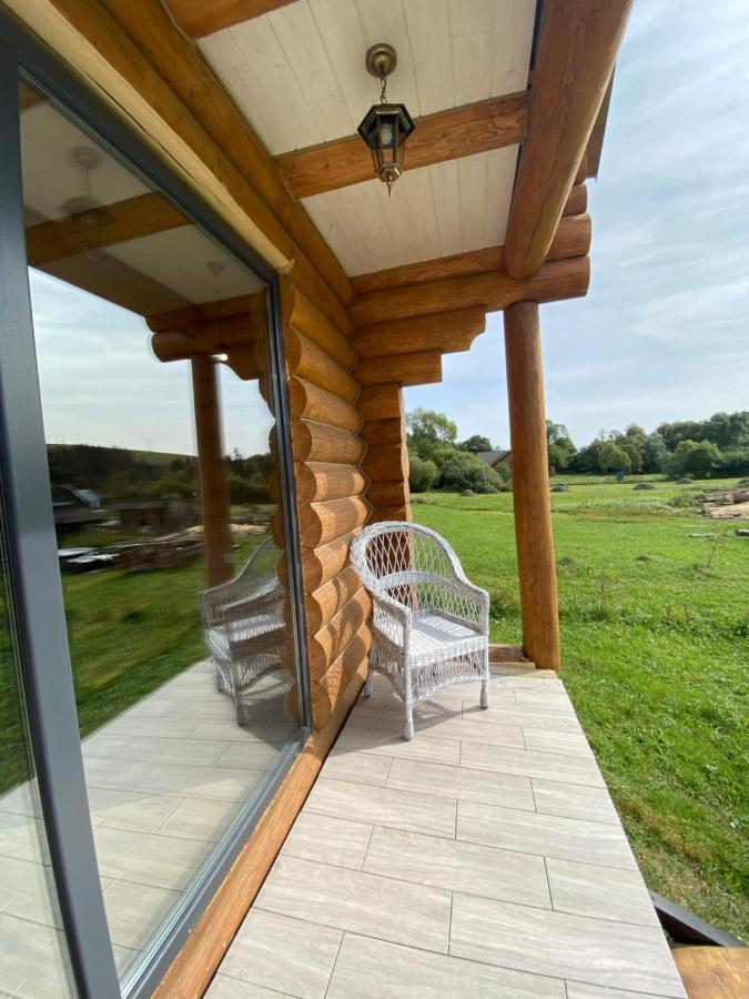 Чотири Сезони Hotel Izki Bagian luar foto