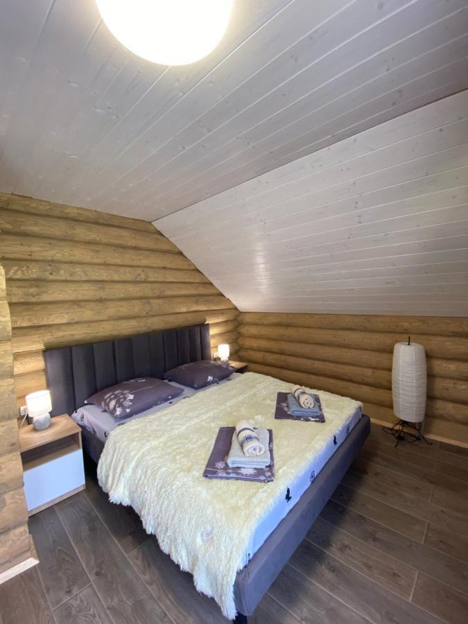 Чотири Сезони Hotel Izki Bagian luar foto