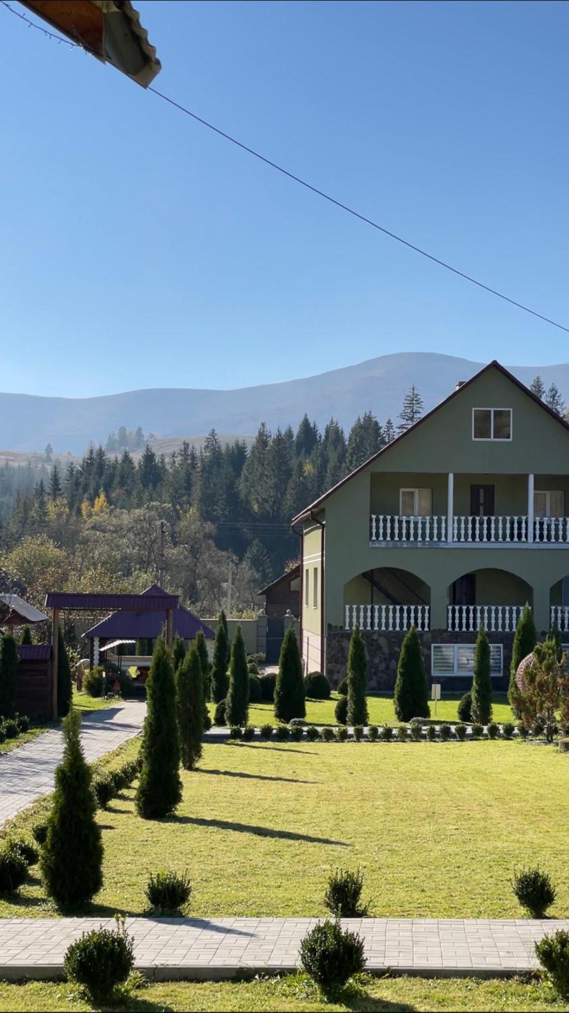 Чотири Сезони Hotel Izki Bagian luar foto
