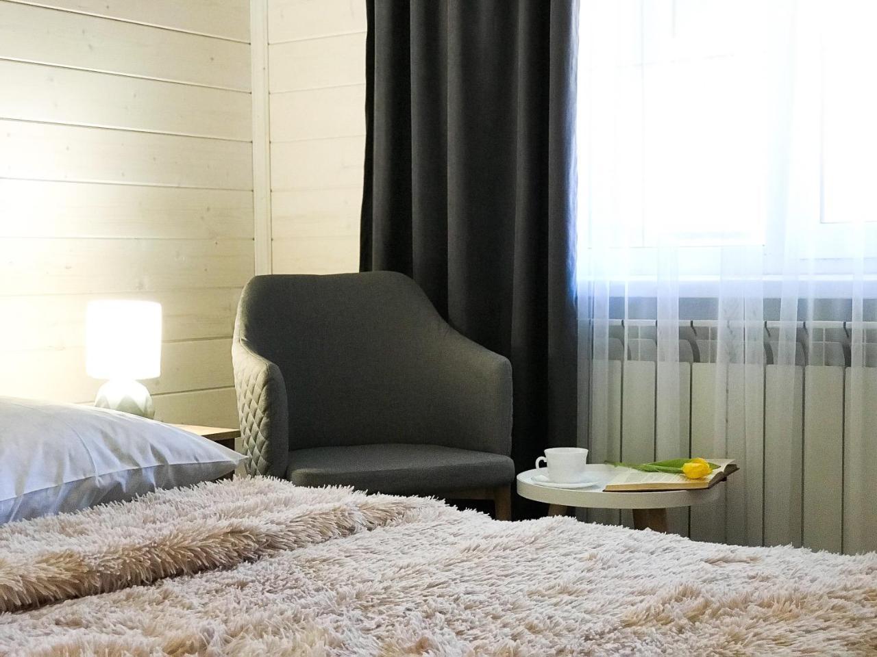 Чотири Сезони Hotel Izki Bagian luar foto