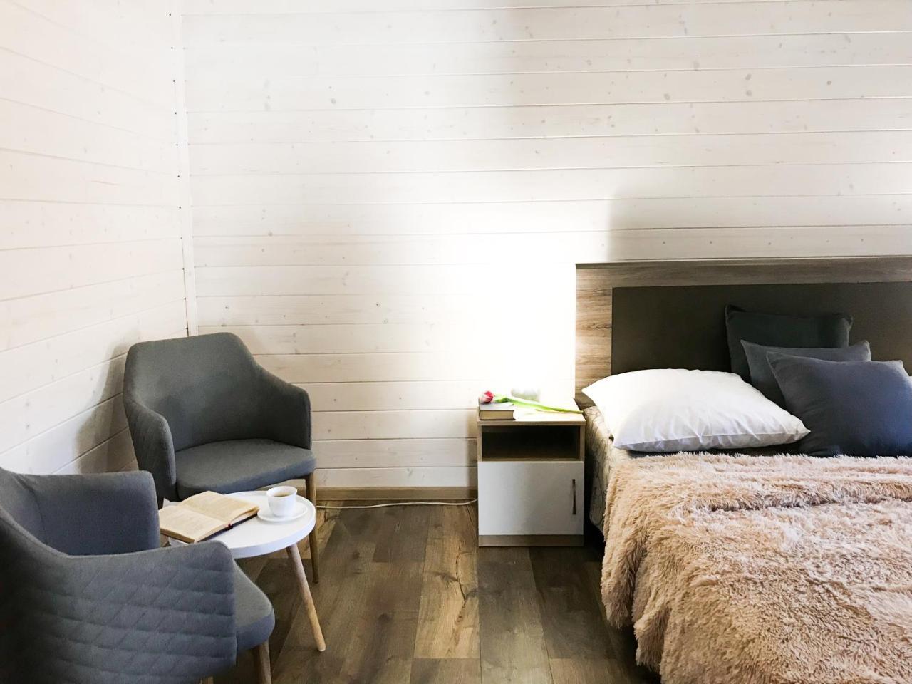 Чотири Сезони Hotel Izki Bagian luar foto