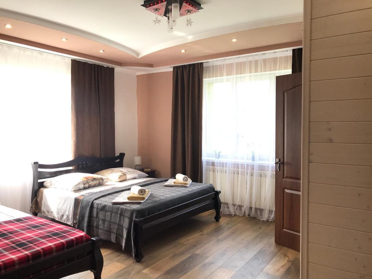 Чотири Сезони Hotel Izki Bagian luar foto